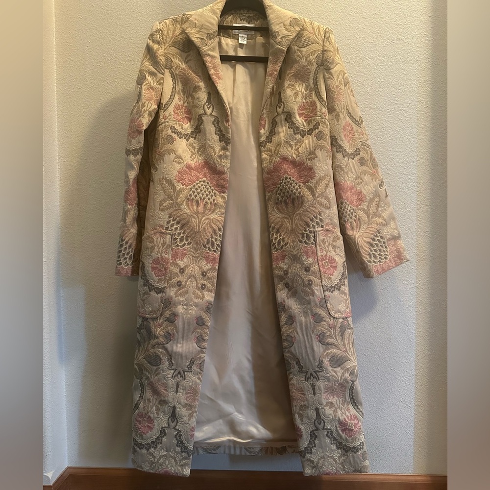 Talbots Brocade Vintage Jacket with Gold thread, pink and Cream Design